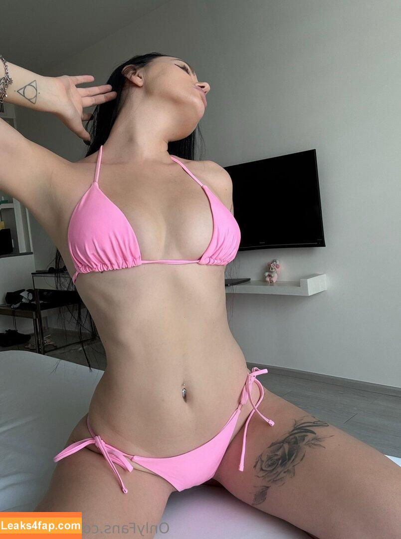 xxmillaa / xxmilla leaked photo photo #0059