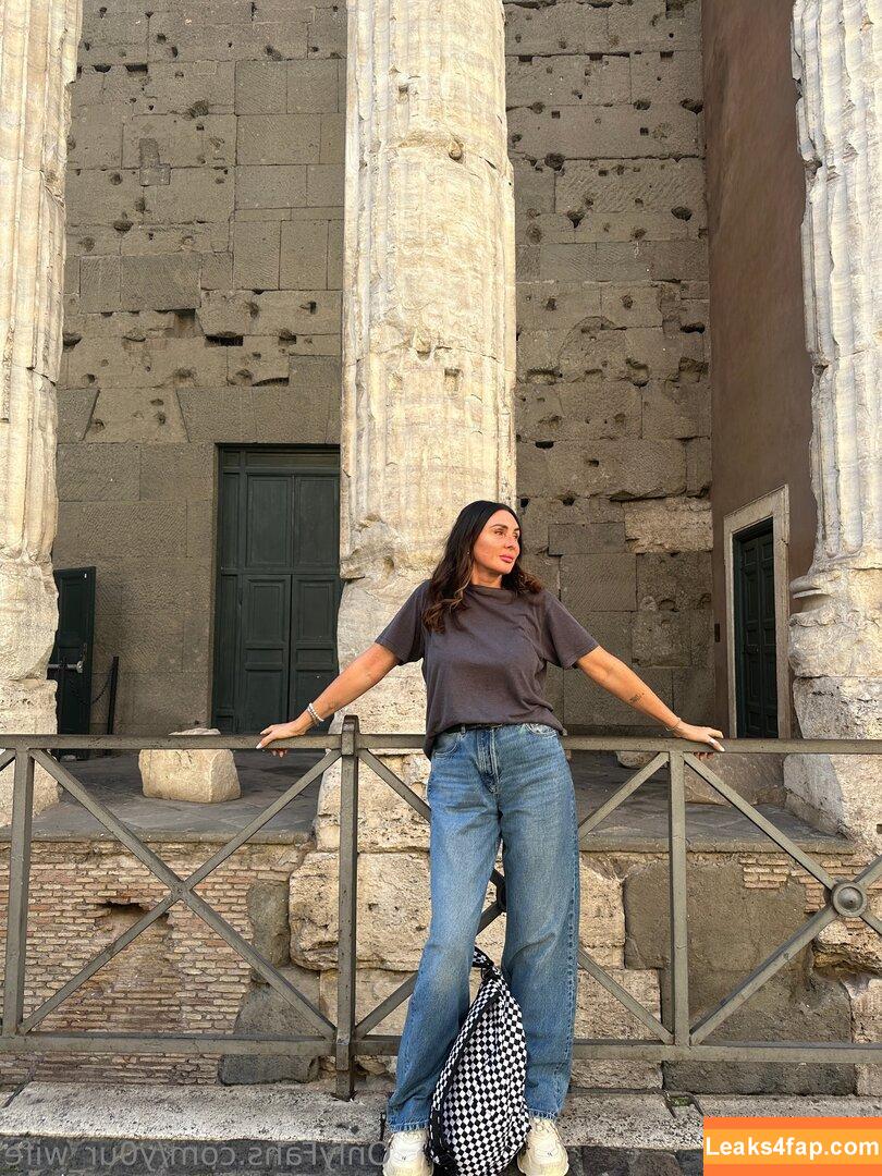 y0ur_wife / y0ur.wife leaked photo photo #0022