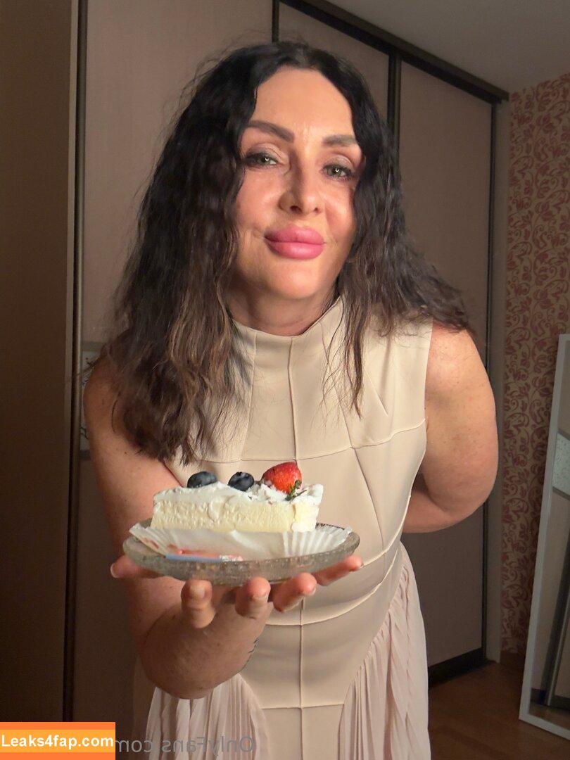 y0ur_wife / y0ur.wife leaked photo photo #0024