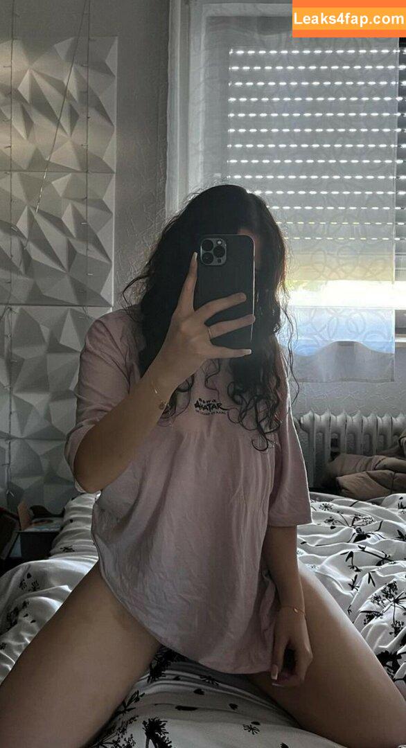 yasilisches /  leaked photo photo #0010