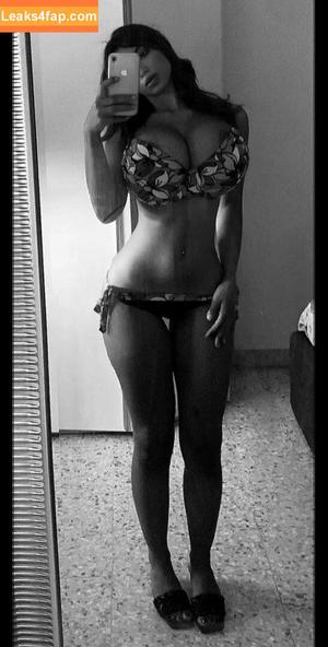 Yasmine Nigiotti фото #0002