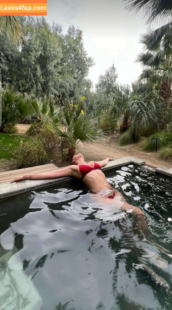 Yesjulz leaked photo photo #0275