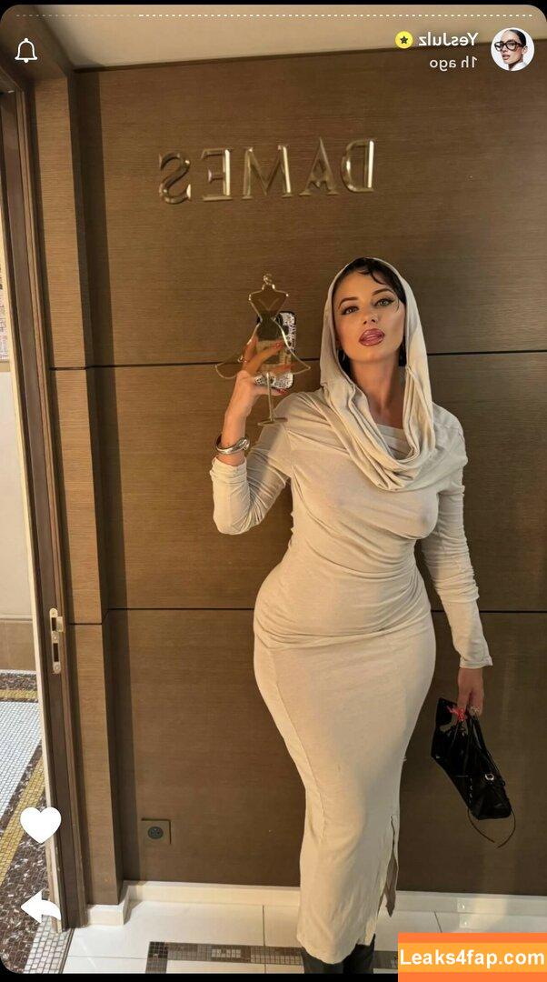 Yesjulz leaked photo photo #0444