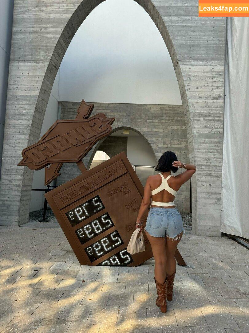 Yesjulz leaked photo photo #0498