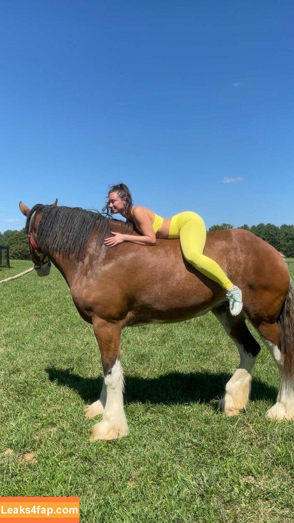 Yesjulz leaked photo photo #0560