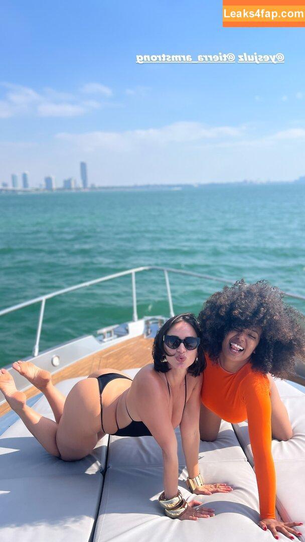 Yesjulz leaked photo photo #0672