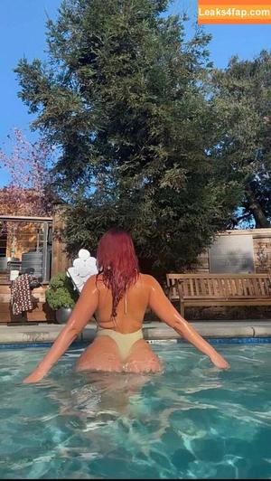 Yesjulz photo #0026