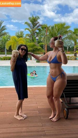 Yesjulz photo #0033