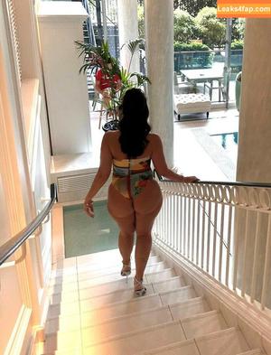 Yesjulz photo #0104