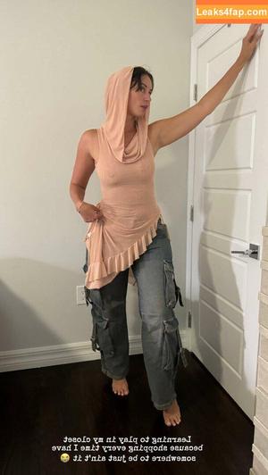 Yesjulz photo #0422