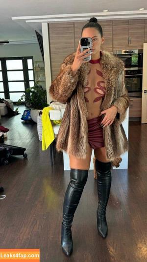 Yesjulz photo #0428