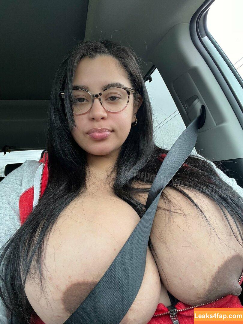 Yomyjuggs / Milky Titties / Yomyareolas / Yomywrist leaked photo photo #0049