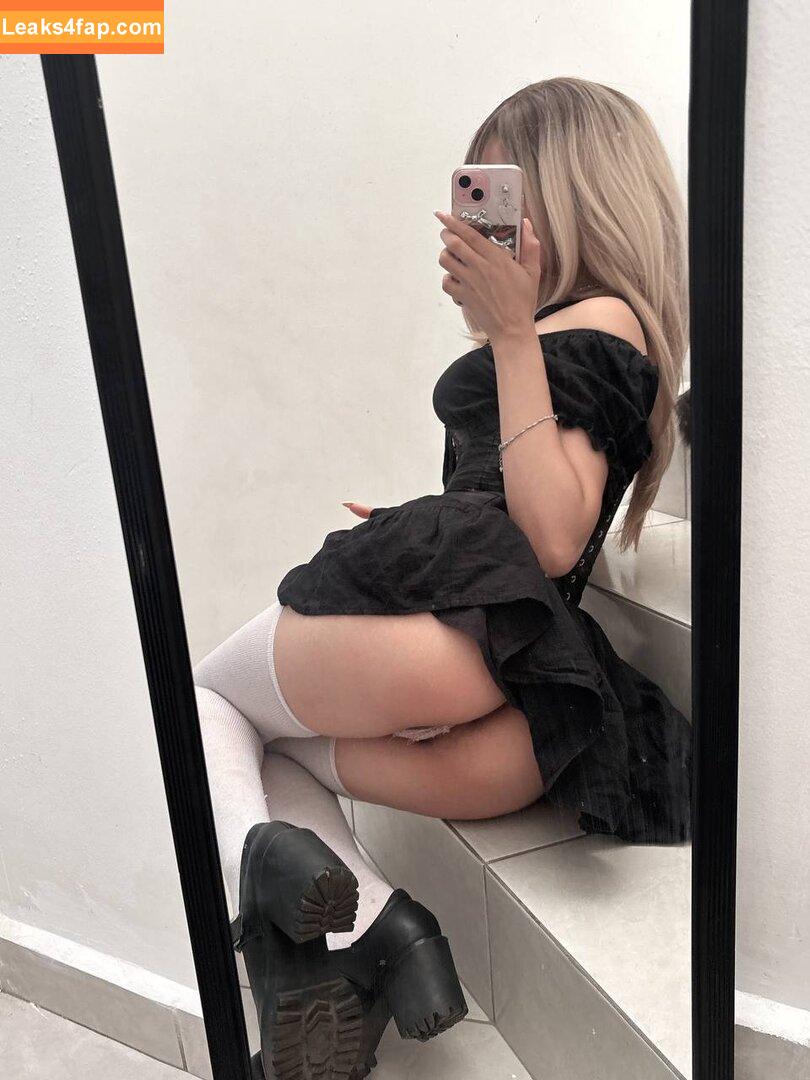 _.yozzzi._ / Tokyyo00 / Yozzz / yozzz.x0 leaked photo photo #0033