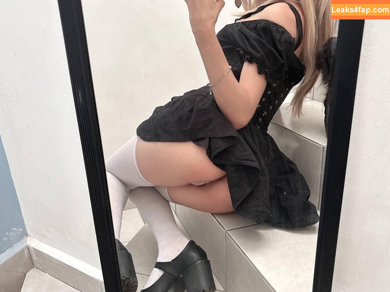 _.yozzzi._ / Tokyyo00 / Yozzz / yozzz.x0 leaked photo photo #0041