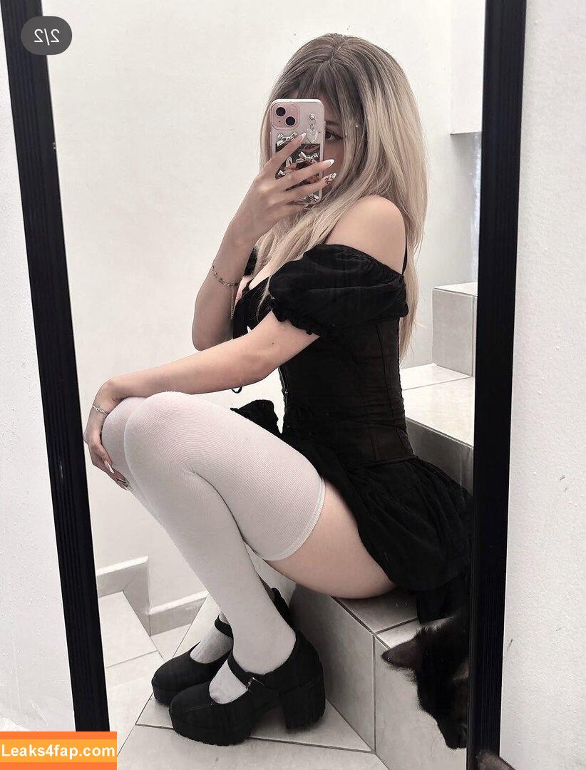 _.yozzzi._ / Tokyyo00 / Yozzz / yozzz.x0 leaked photo photo #0092