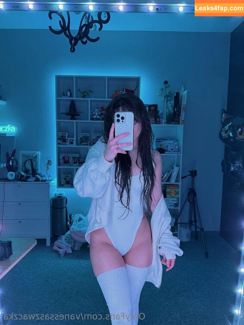 yukiszwaczka / vanessaszwaczka leaked photo photo #0048