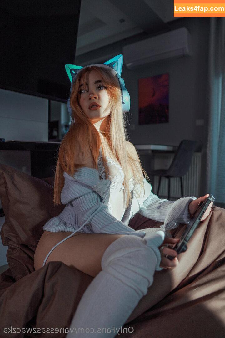 yukiszwaczka / vanessaszwaczka leaked photo photo #0086