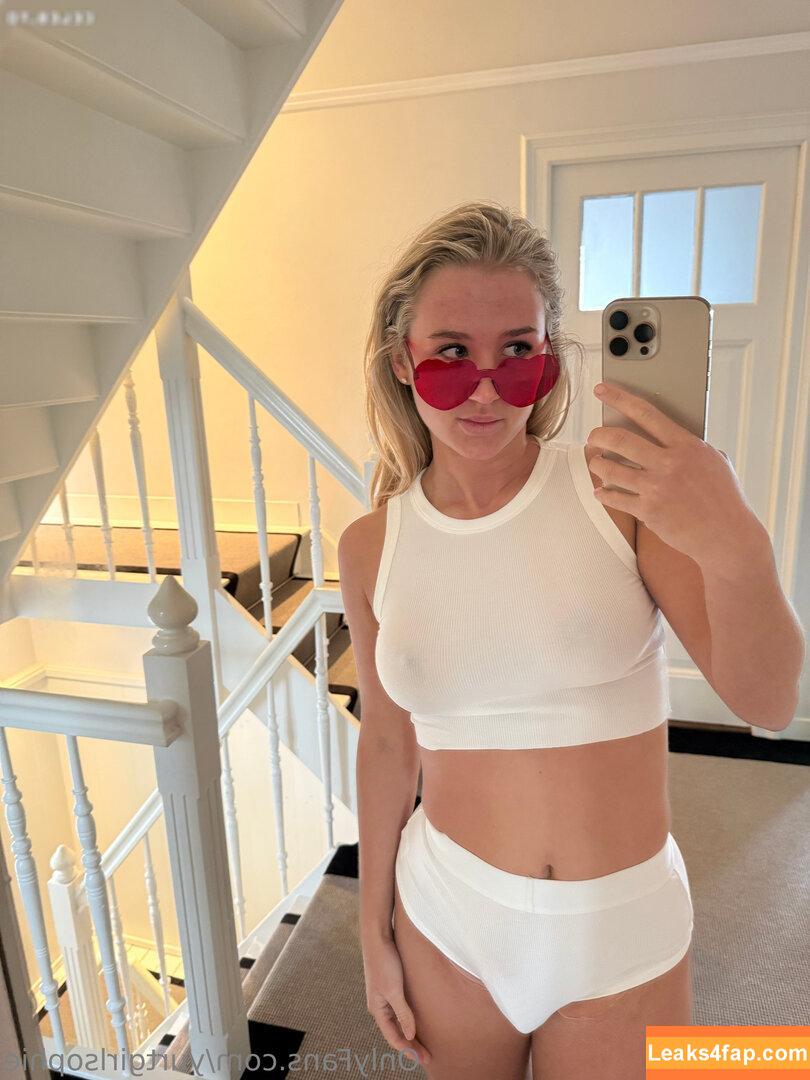 Yurtgirlsophie /  leaked photo photo #0009