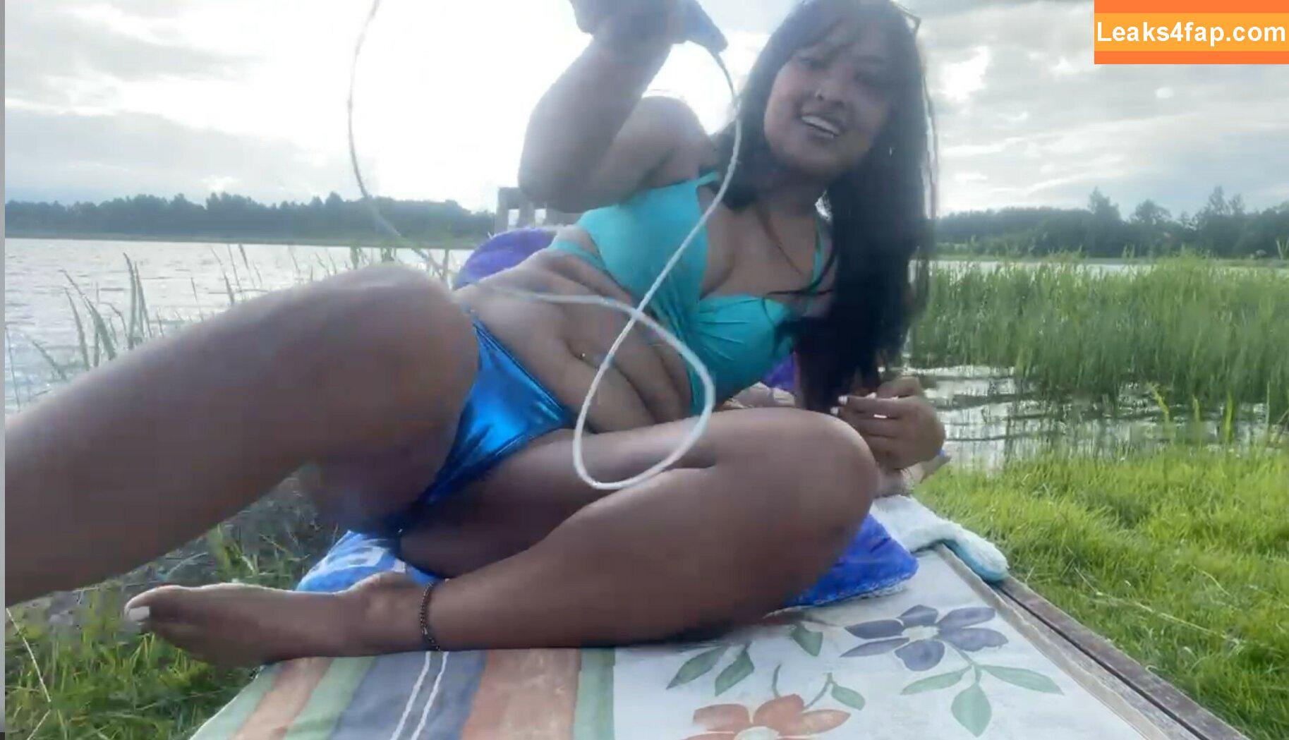 Zazoge / zaz0ge / zazieskymm leaked photo photo #0013