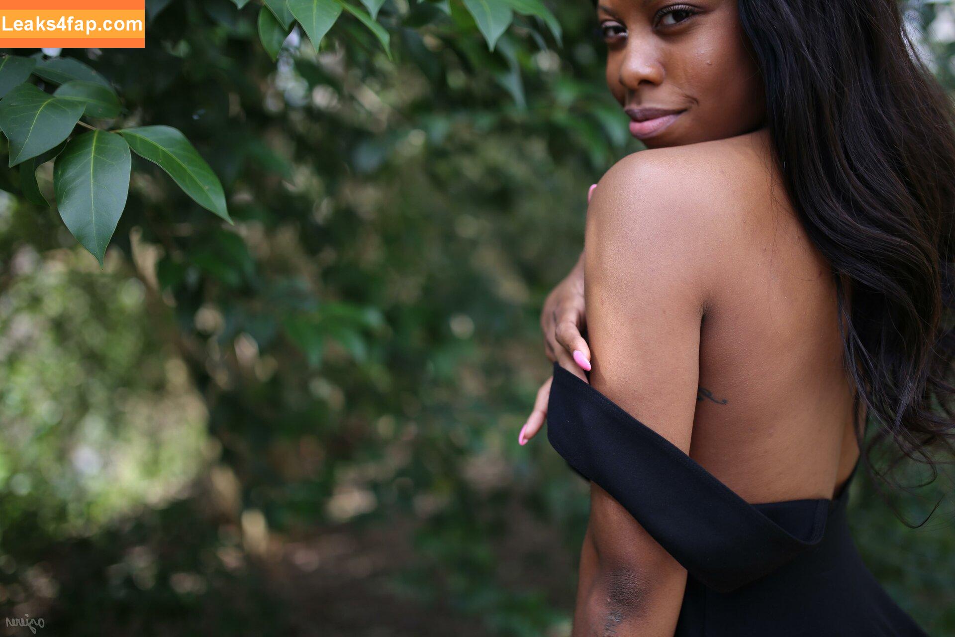 Zelenia / zelenia.x leaked photo photo #0002