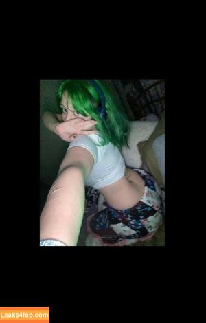 Zomboobs photo #0026
