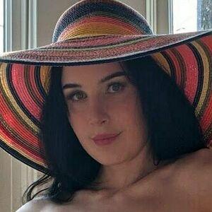 aellagirl /  leaked photo photo #0002