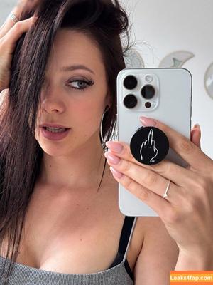 Anne Wünsche photo #0028