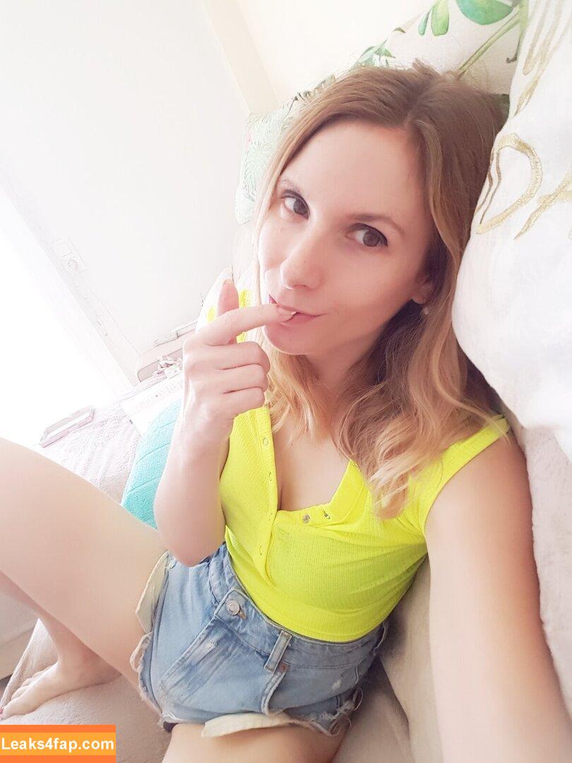 ellyedelweiss / rhalyne241114 leaked photo photo #0019