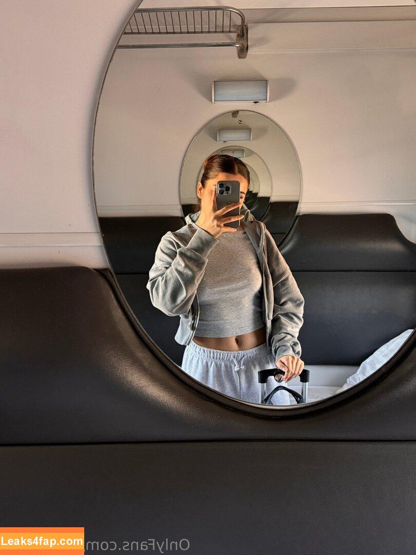 emiliallure /  leaked photo photo #0008
