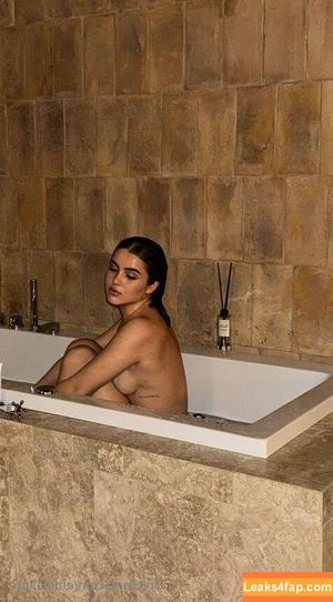 emiliallure photo #0015