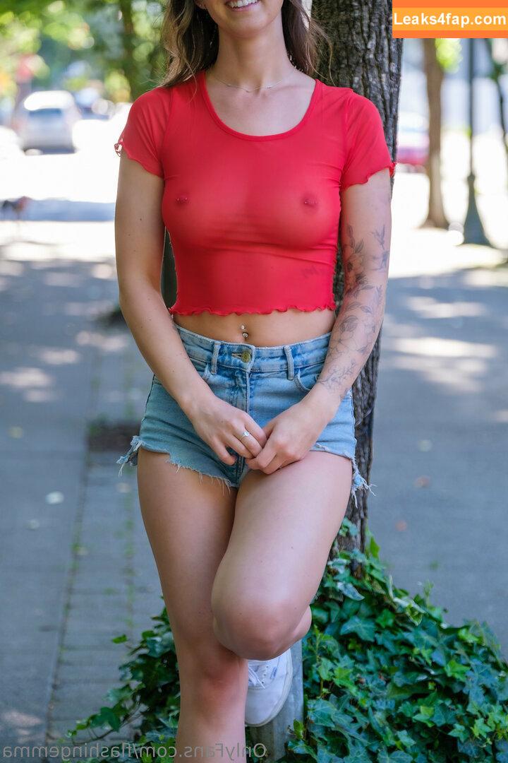 FlashingEmma / https: leaked photo photo #0025