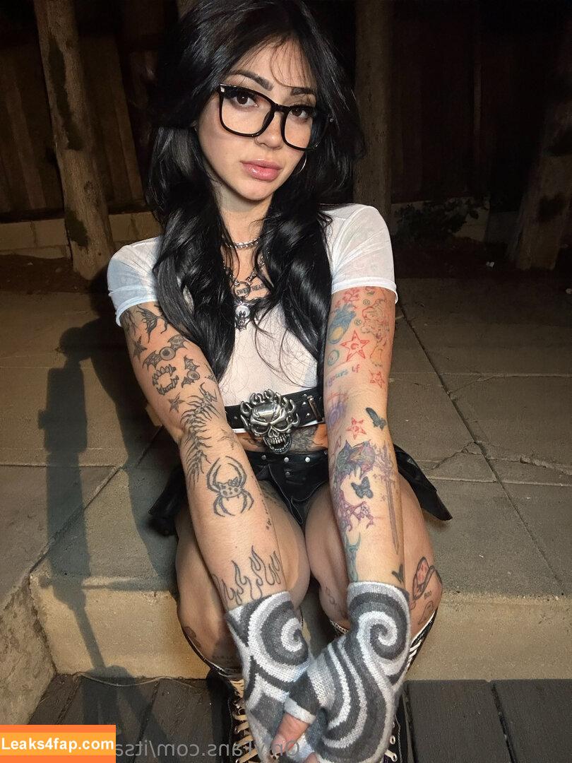 itsaliyahmarie / aliyah.marie.d leaked photo photo #0015