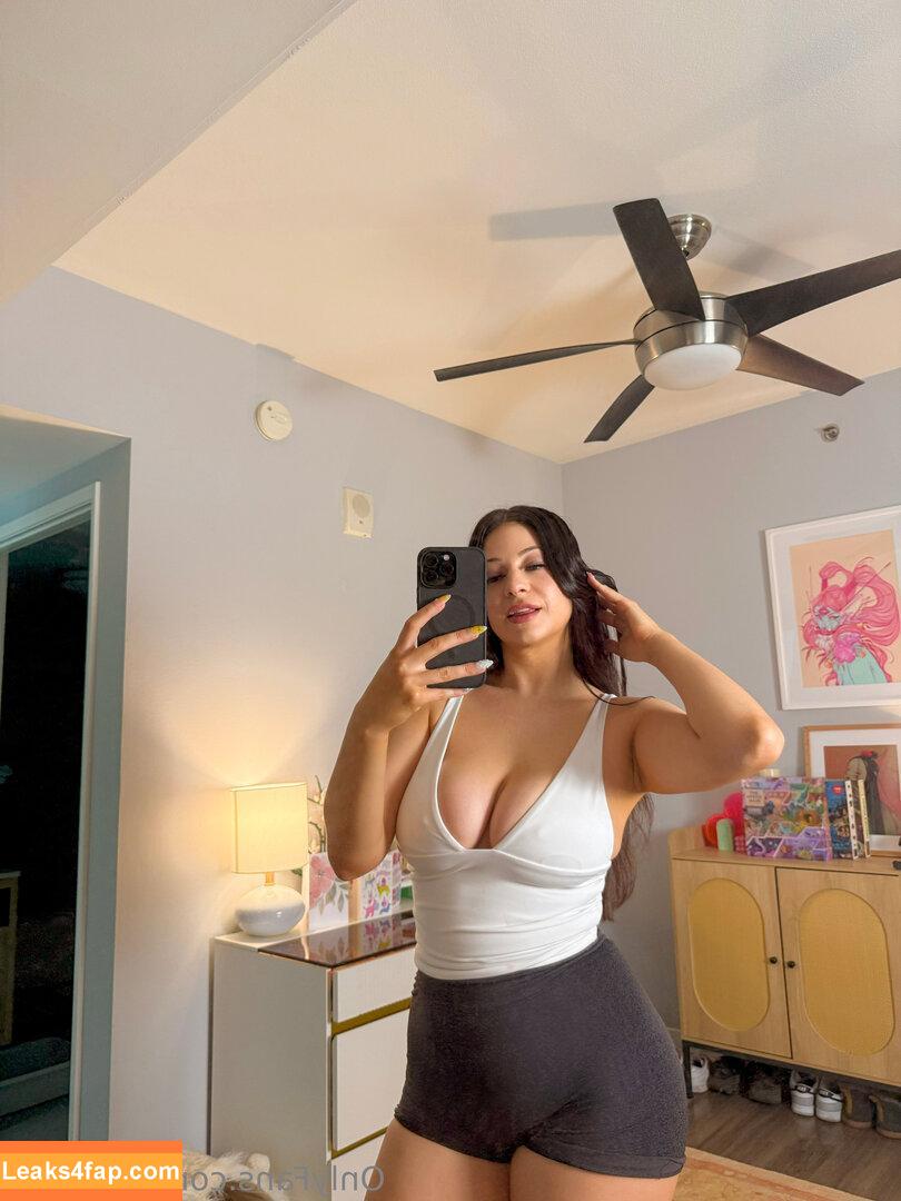 ivyvyxxx / ivydelrina leaked photo photo #0019