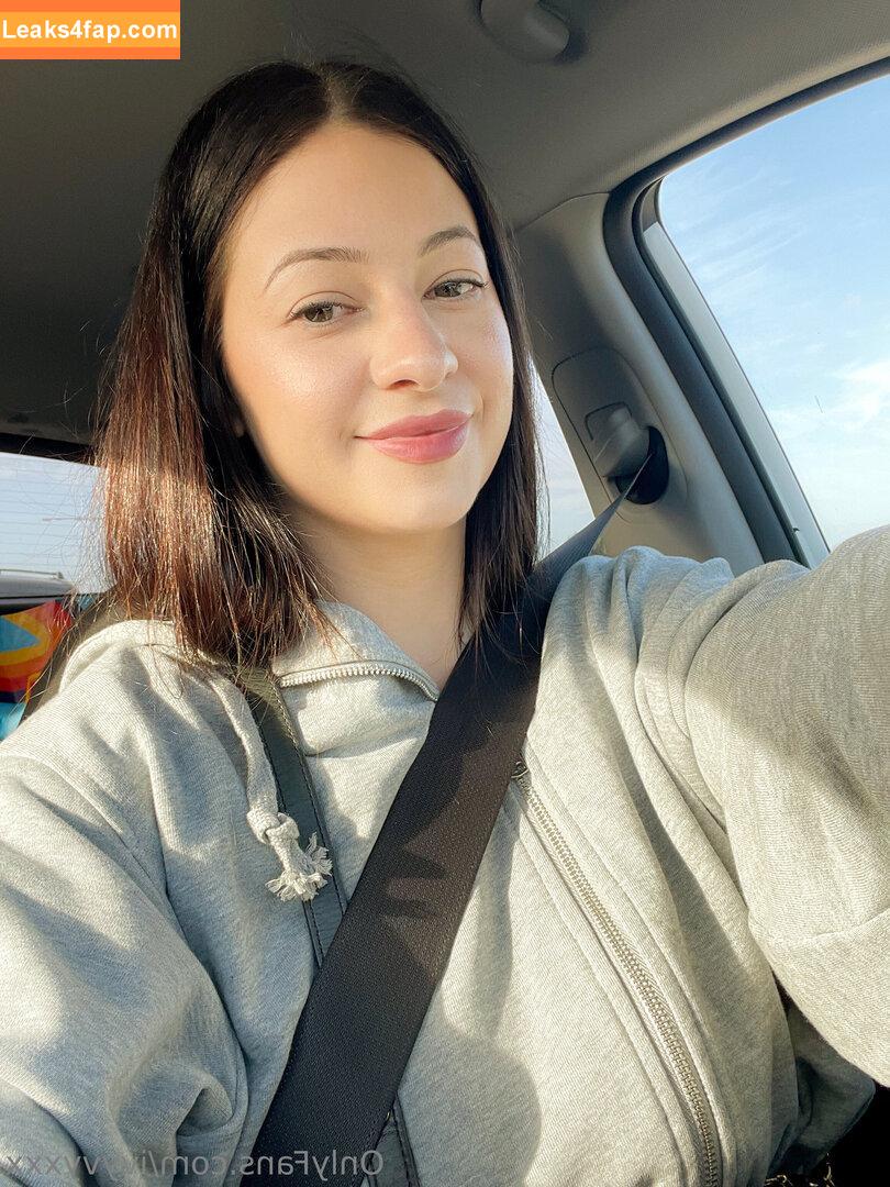 ivyvyxxx / ivydelrina leaked photo photo #0024