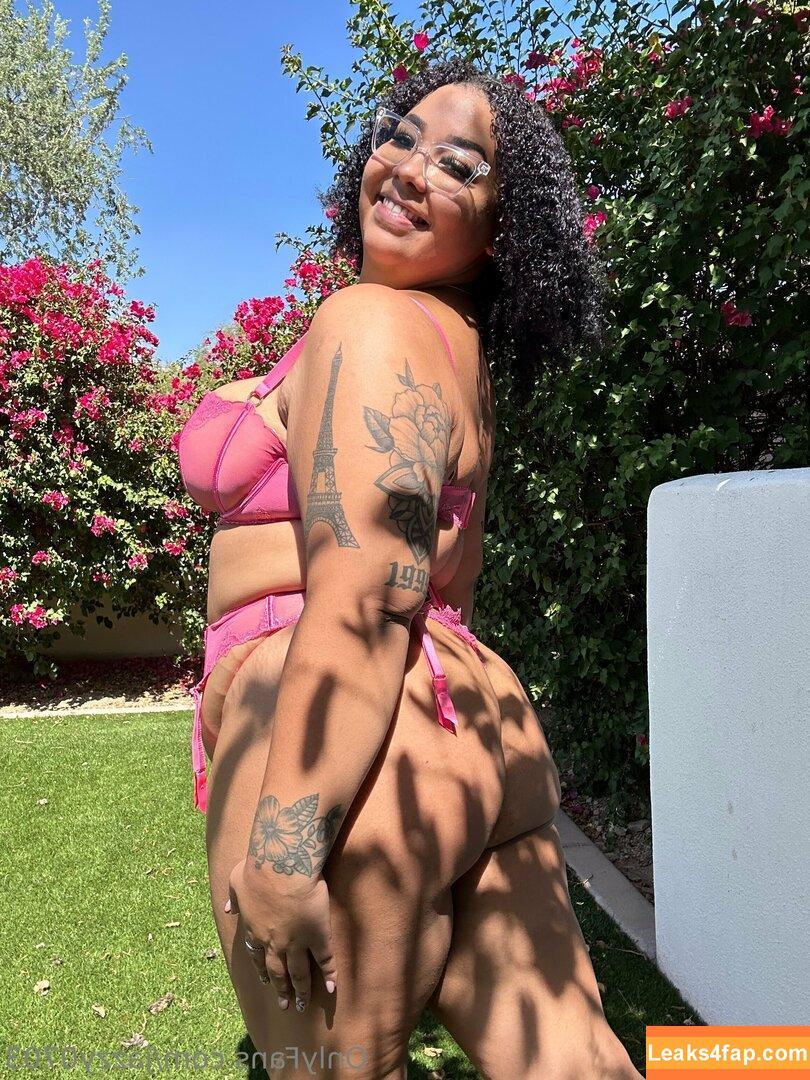 jazzy0703 / jazdubois / jazzyof09 leaked photo photo #0022
