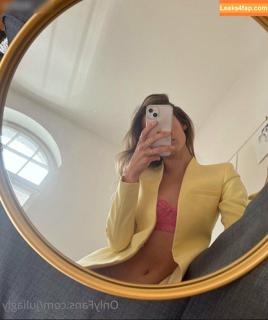 juliagly /  leaked photo photo #0001
