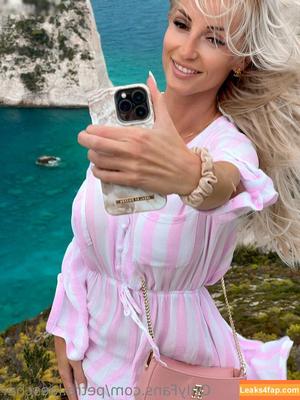 Petra Löscher photo #0005