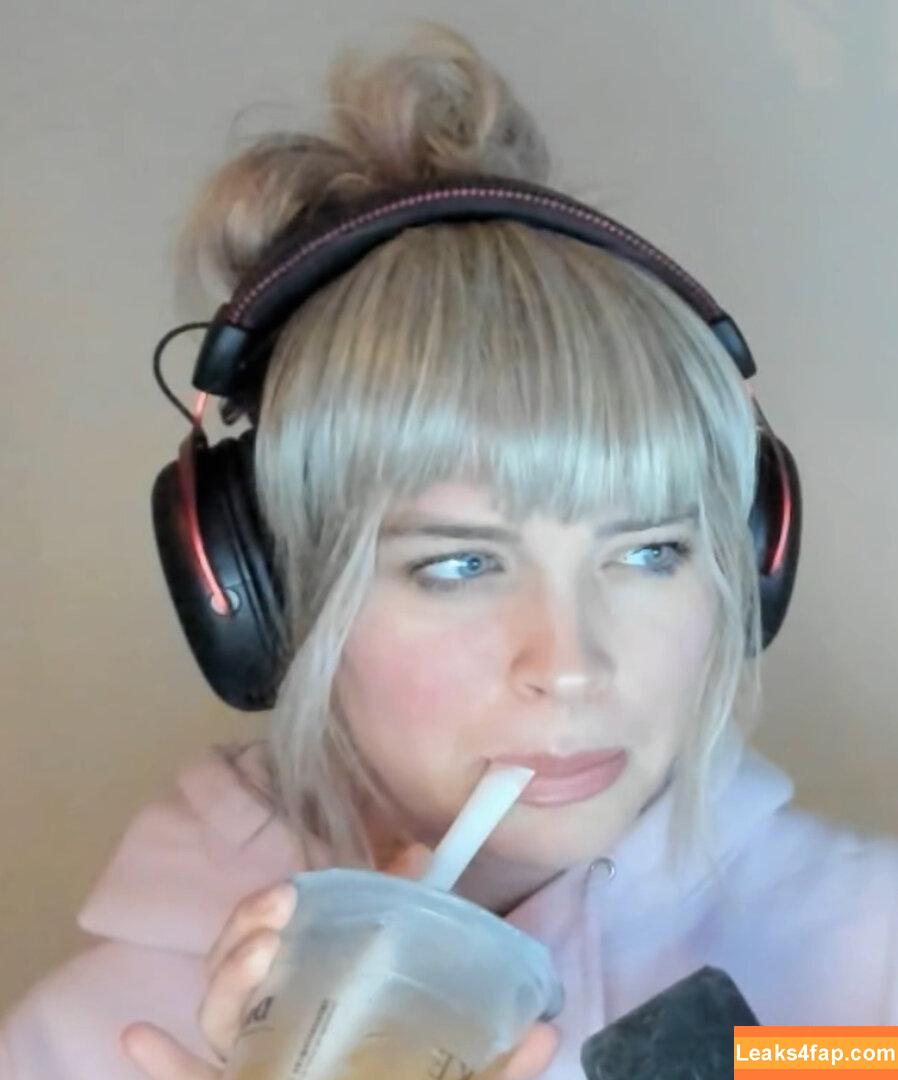 QTCinderella leaked photo photo #0017