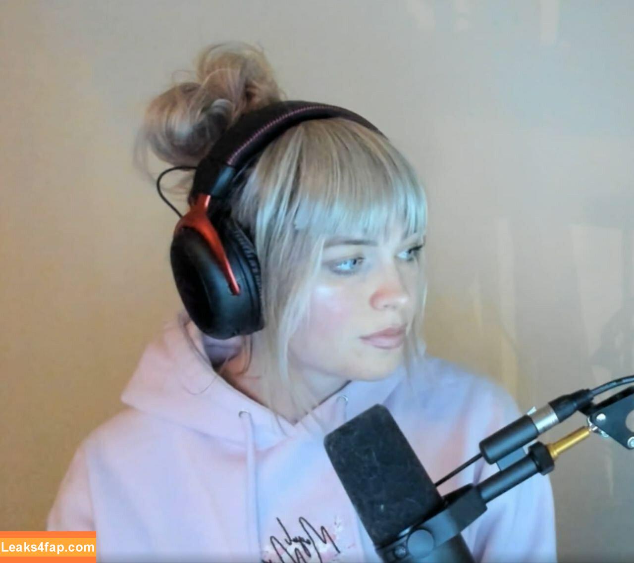 QTCinderella leaked photo photo #0021