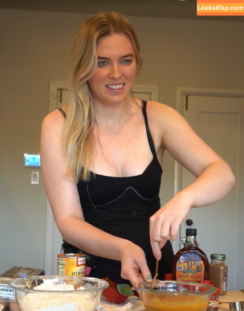 QTCinderella leaked photo photo #0082