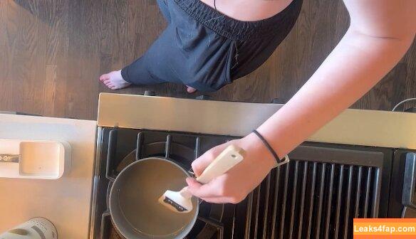 QTCinderella leaked photo photo #0116