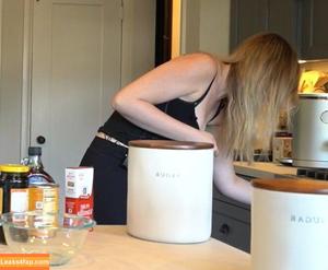 QTCinderella photo #0094