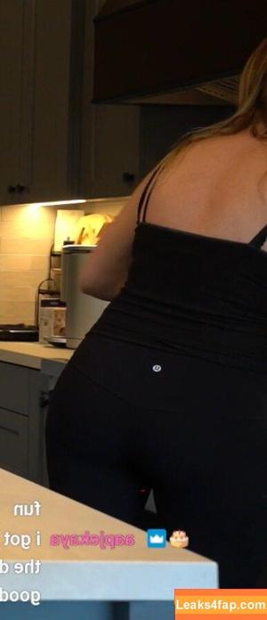 QTCinderella photo #0101