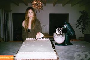 QTCinderella photo #0672