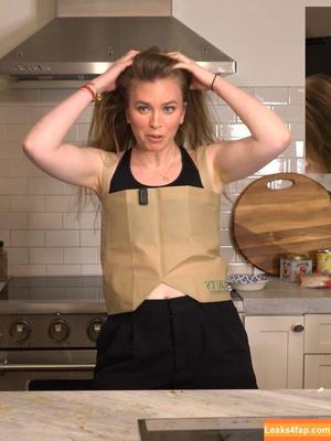 QTCinderella photo #0682