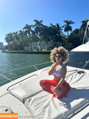 RachelFit_ photo #0011