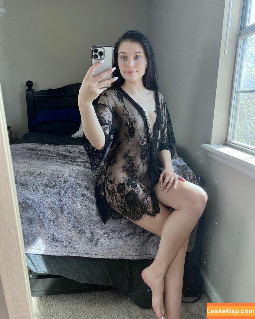 Rayeroze / https: leaked photo photo #0377