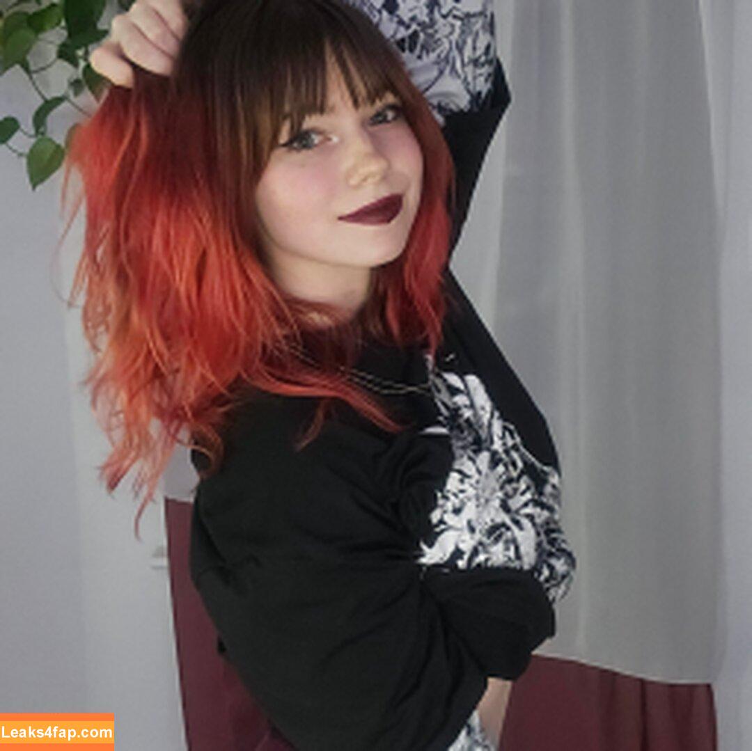 Sassy Cassi / SassyClassy / _sassycassi_ / sassy_cassi leaked photo photo #0002