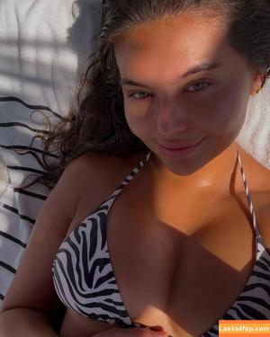 Sofia Jamora photo #0032