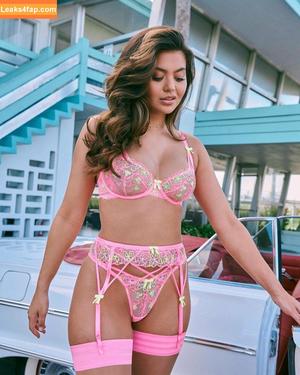 Sofia Jamora photo #0112
